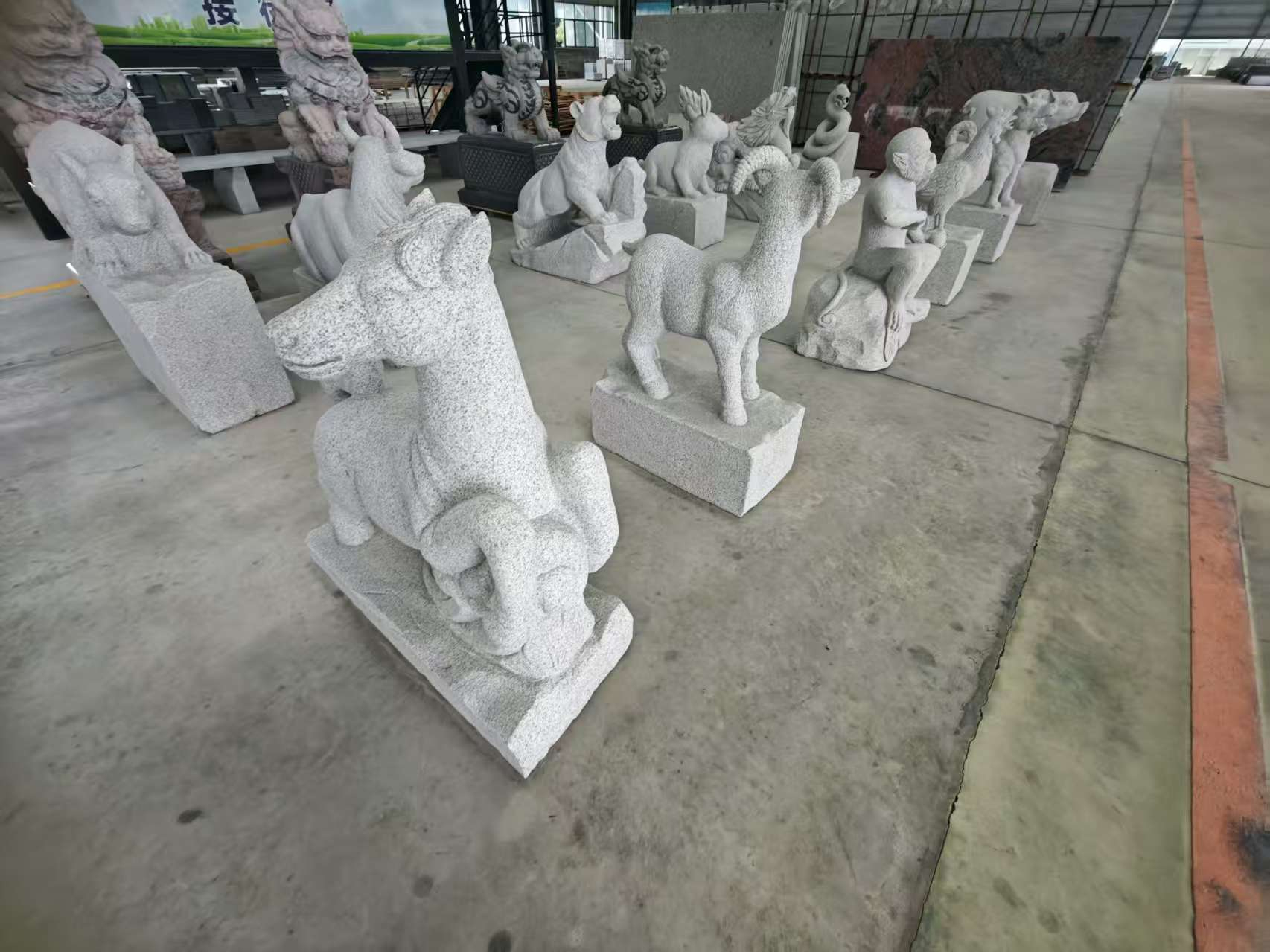 昭通芝麻白雕刻 十二生肖 异形雕刻