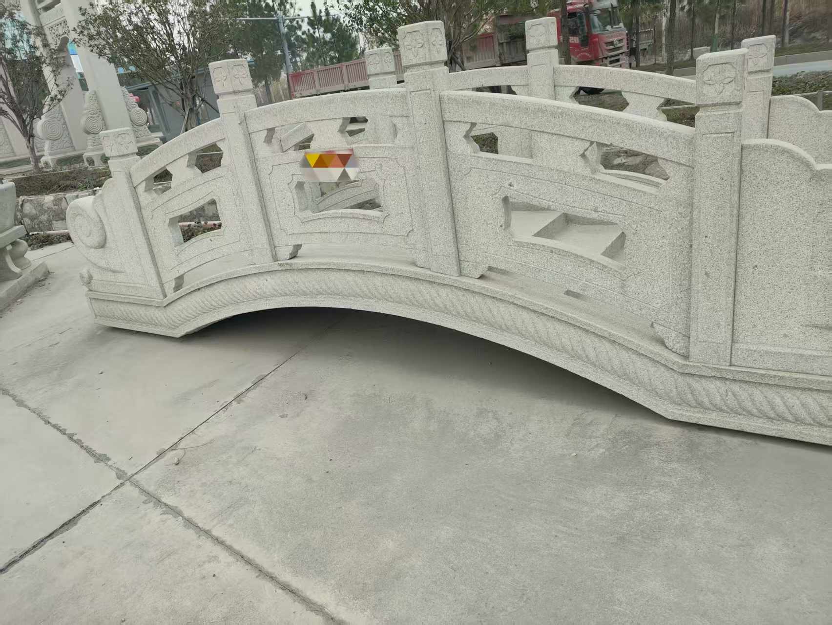 昭通芝麻白拱桥，石桥