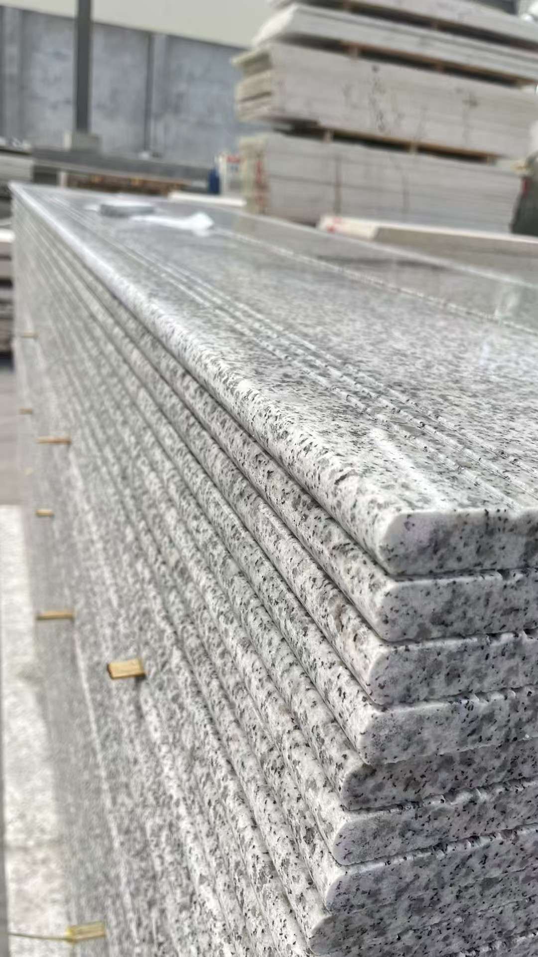 昭通芝麻白楼梯踏步 花岗岩楼梯板材