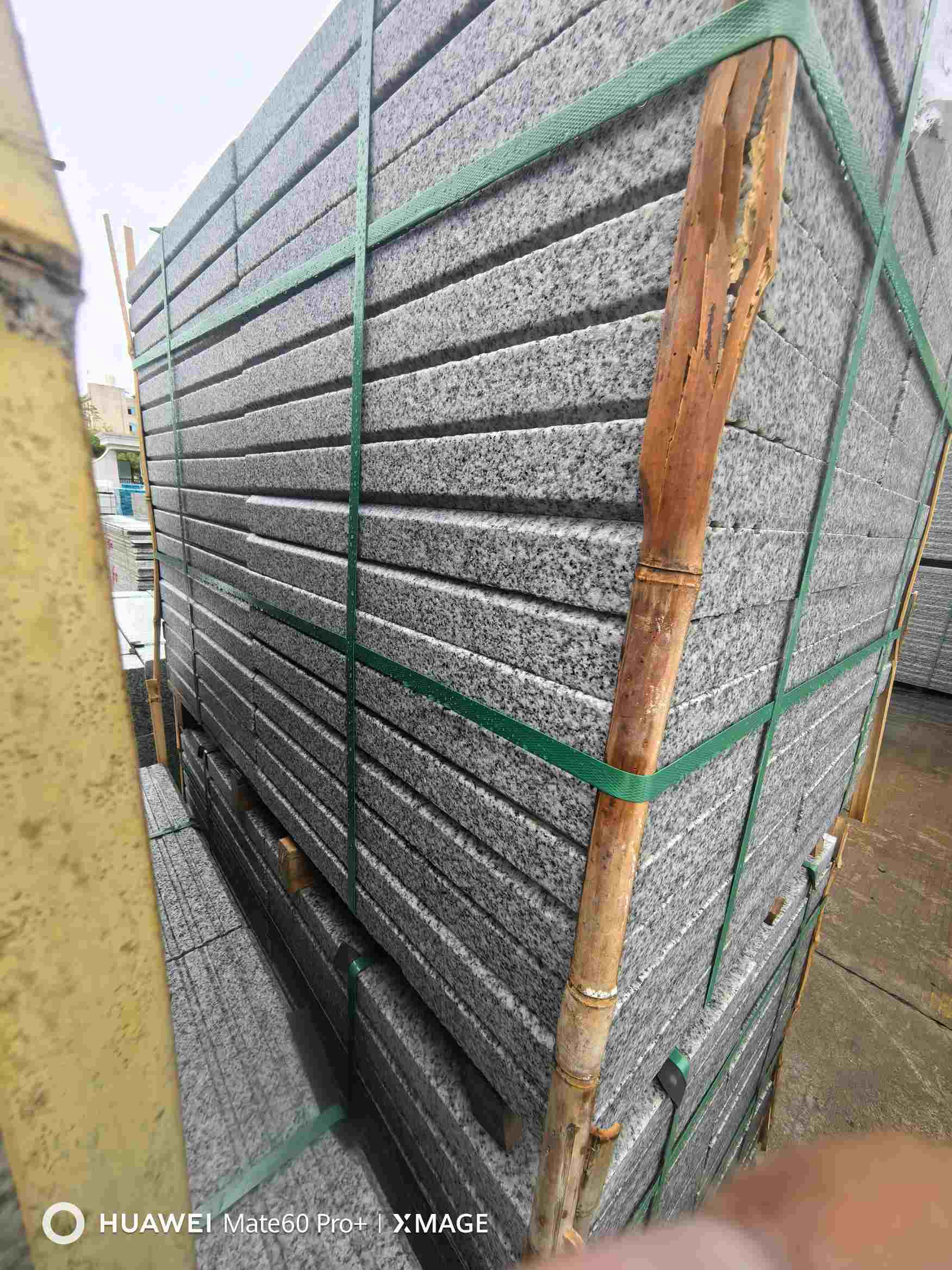 昭通芝麻白楼梯踏步室外