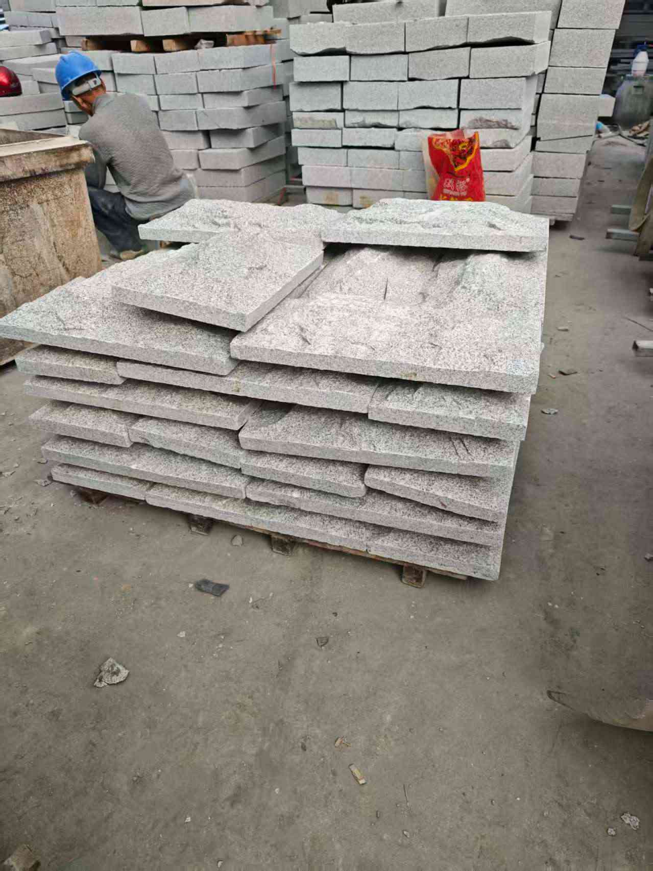 昭通芝麻白蘑菇石，自然面