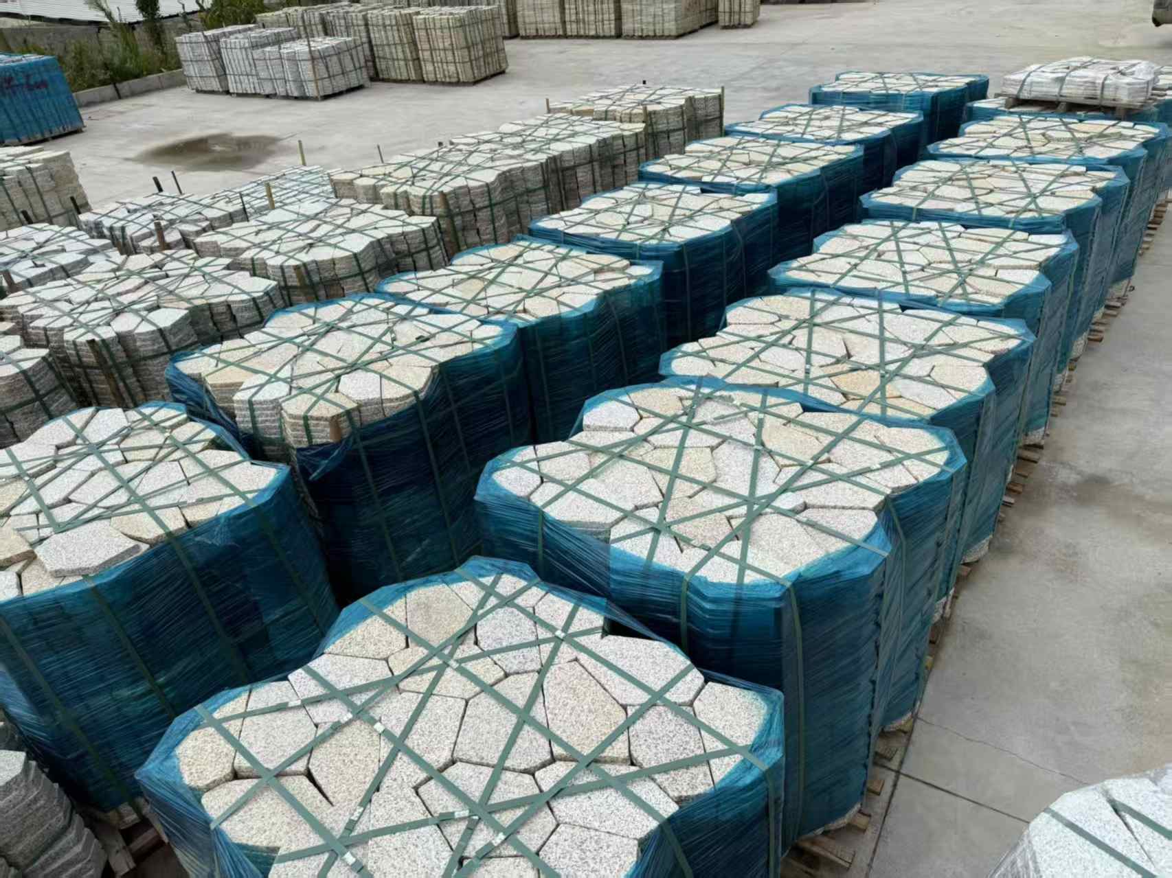 昭通黄金麻冰裂纹 碎拼