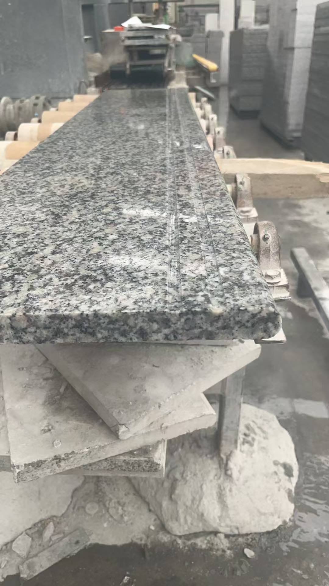 昭通芝麻白楼梯踏步 芙蓉白