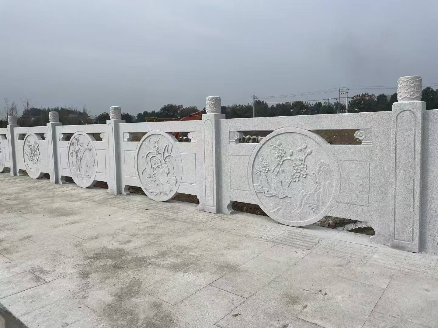 昭通芝麻白河道栏杆 石材栏杆